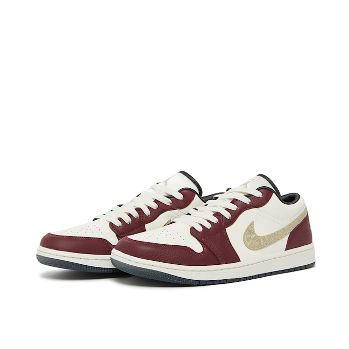 Jordan Wmns Air Jordan 1 Low "Chinese New Year" rot 81544 1