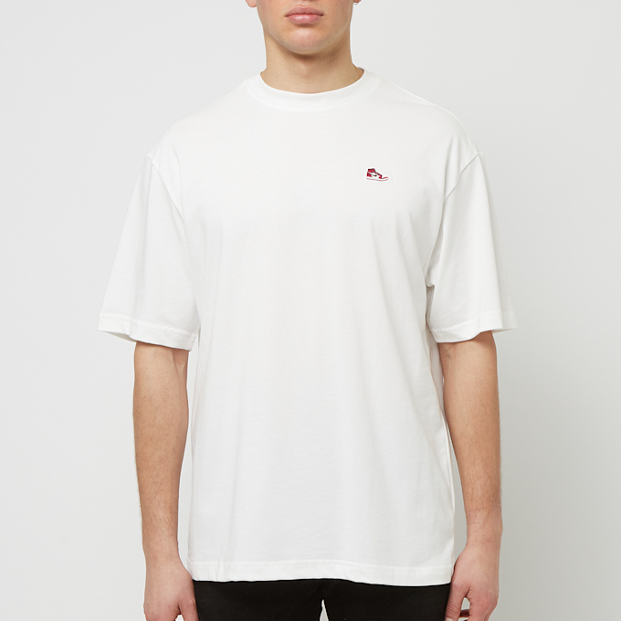 Jordan Sneaker Patch T-Shirt white 81625 2