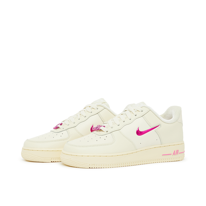 Nike Wmns Air Force 1 ’07 SE "Just Do It" beige 81650 1