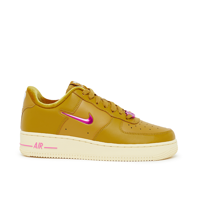 Nike Wmns Air Force 1 ’07 SE "Just Do It" gelb 81654 2
