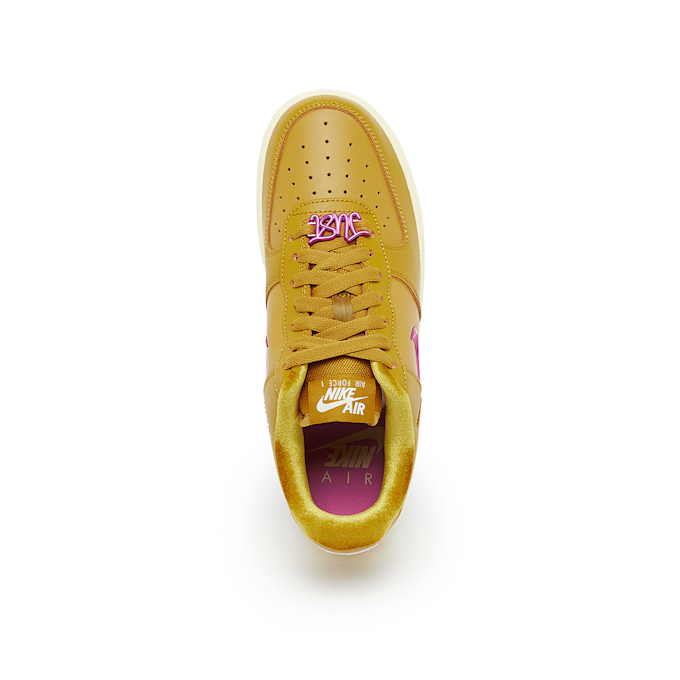 Nike Wmns Air Force 1 ’07 SE "Just Do It" gelb 81654 4