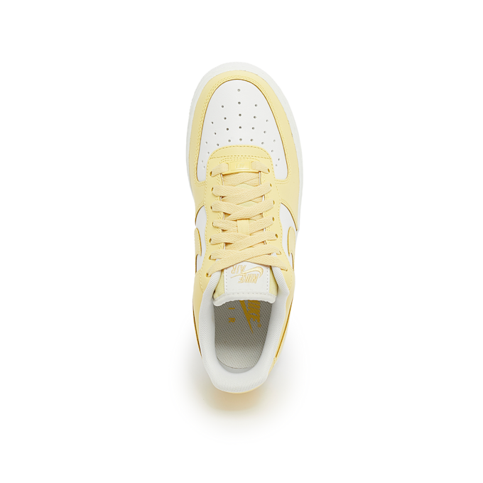 Nike Wmns Air Force 1 '07 "Soft Yellow" gelb 81648 4