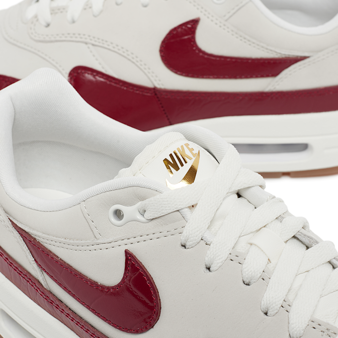 Nike Wmns Air Max 1 LX "Team Red" gris 81657 6