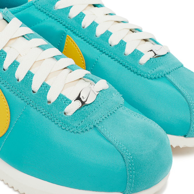 Nike Wmns Cortez Nylon “Bleached Aqua” blau 82849 6