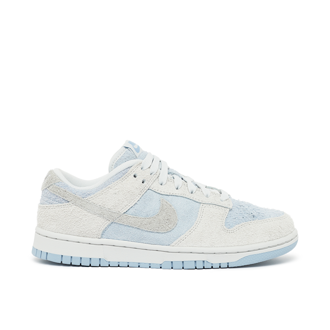 Nike Wmns Dunk Low "Light Armory Blue" grau 81701 2