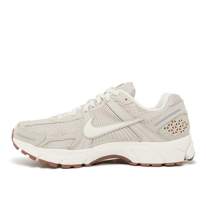 Nike Zoom Vomero 5 "Light Orewood Brown" beige 81731 3