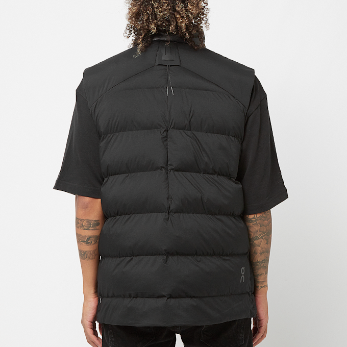 On Challenger Vest black 82016 4