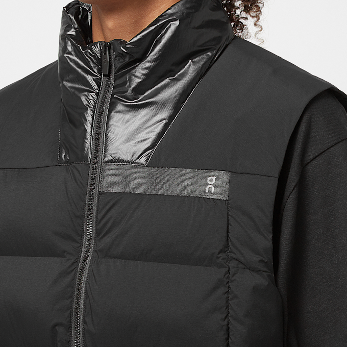 On Challenger Vest black 82016 5