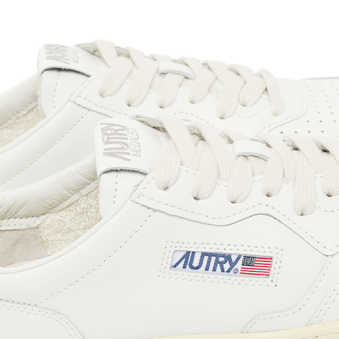 Autry Wmns Medalist Low blanc 82530 6
