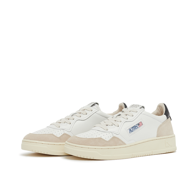 Autry Wmns Medalist Low beige 82535 1
