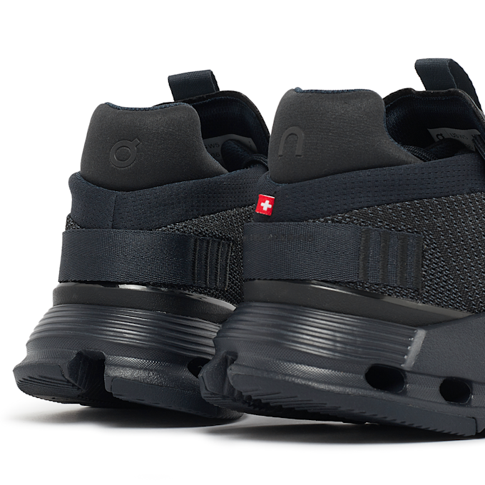 On Wmns Cloudnova 1 schwarz 82549 5
