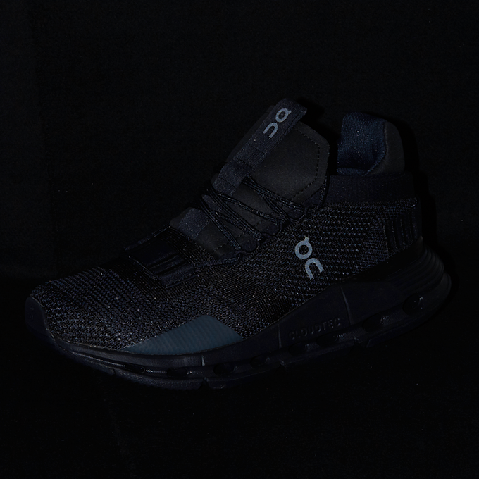 On Wmns Cloudnova 1 schwarz 82549 8