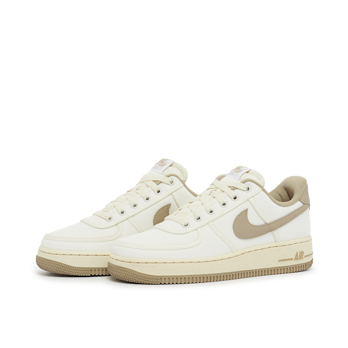 Nike Wmns Air Force 1 '07 beige 83213 1
