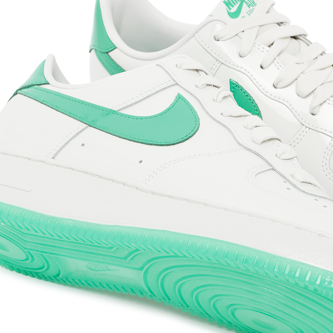 Nike Wmns Air Force 1 '07 “Stadium Green” wit 83216 5