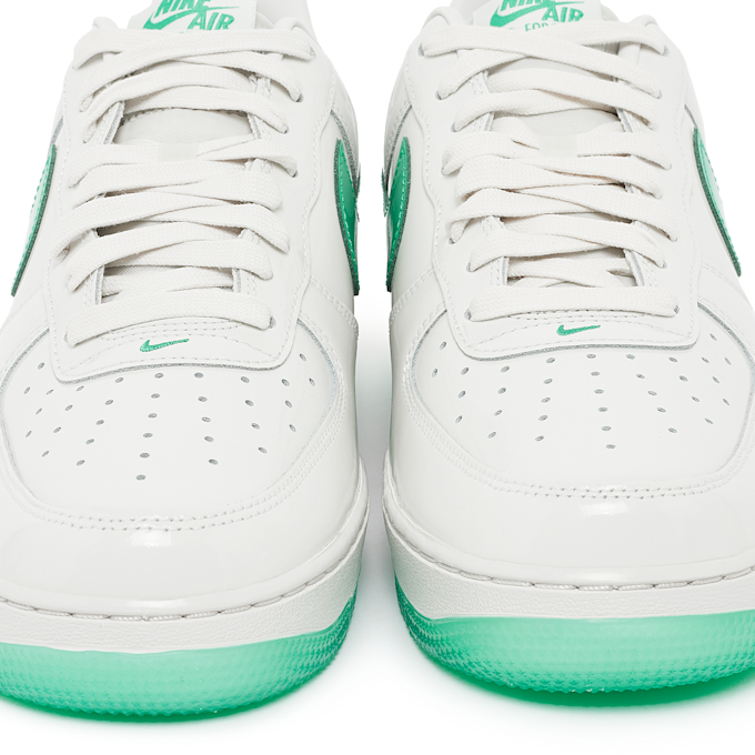 Nike Wmns Air Force 1 '07 “Stadium Green” wit 83216 6