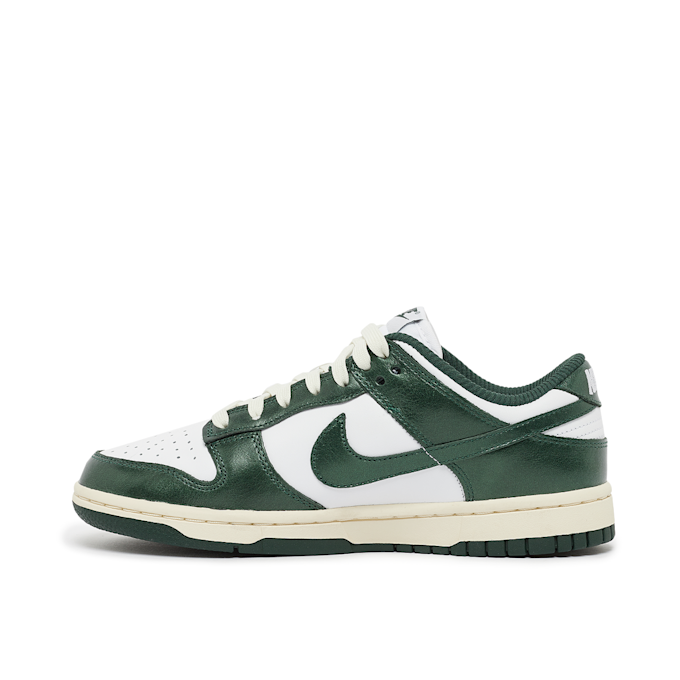 Nike Wmns Dunk Low "Vintage Green" grün 83257 3