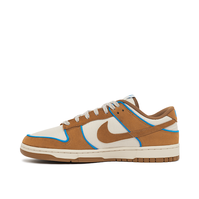 Nike Wmns Dunk Low PRM "Light British Tan" braun 83269 3