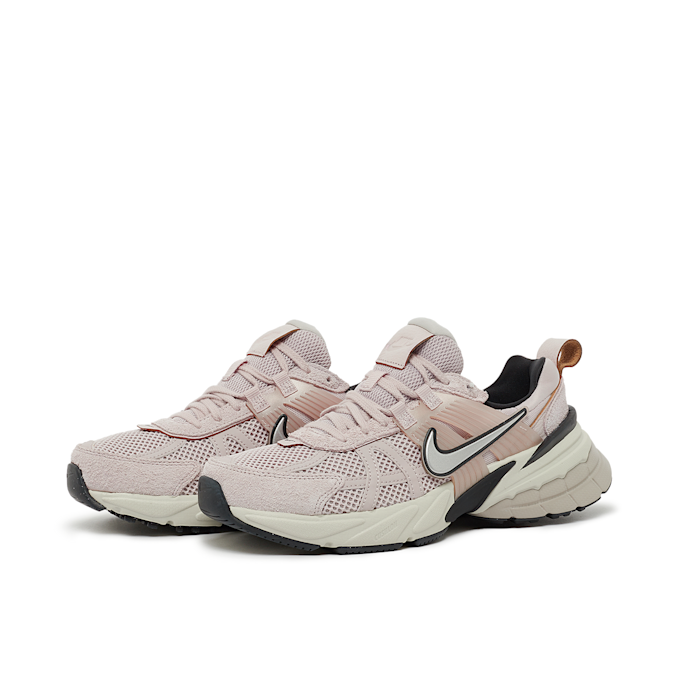 Nike Wmns V2K Run lichtroze 83291 1