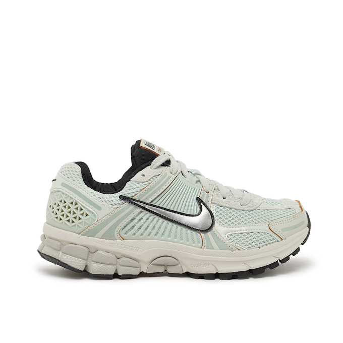 Nike Wmns Zoom Vomero 5 "Light Silver Chrome" green 83295 2