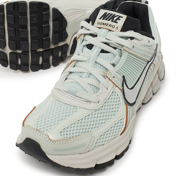 Nike Wmns Zoom Vomero 5 "Light Silver Chrome" green 83295 5