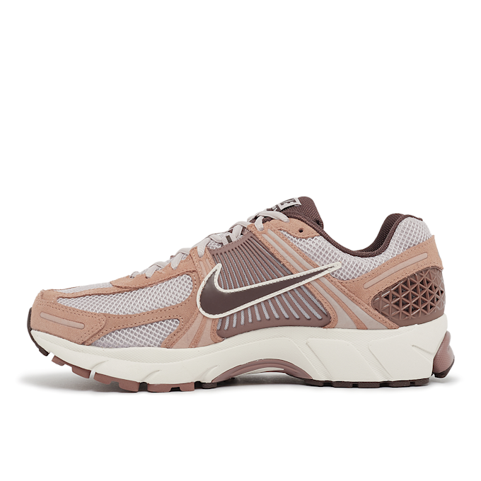 Nike Zoom Vomero 5 "Dusted Clay" brown 83299 3