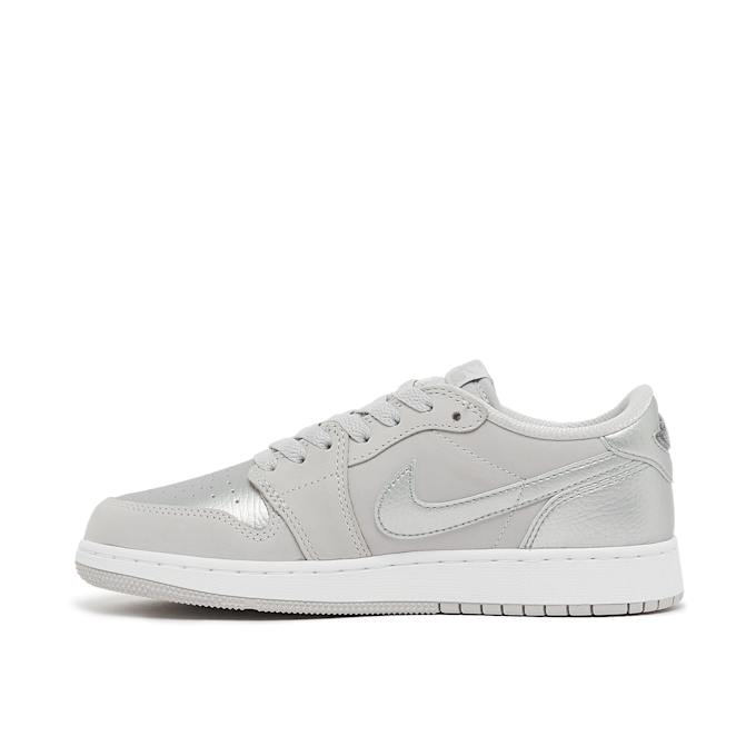 Jordan Air Jordan 1 Low OG "Metallic Silver" (GS) zilver 83311 3