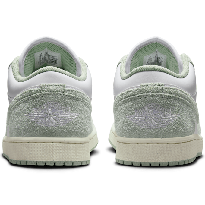 Jordan Air Jordan 1 Low SE "Light Green" grün 83326 5