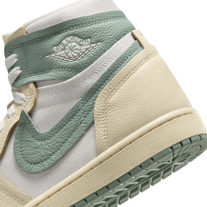 Jordan Wmns Air Jordan 1 High MM "Jade Smoke" beige 83319 7
