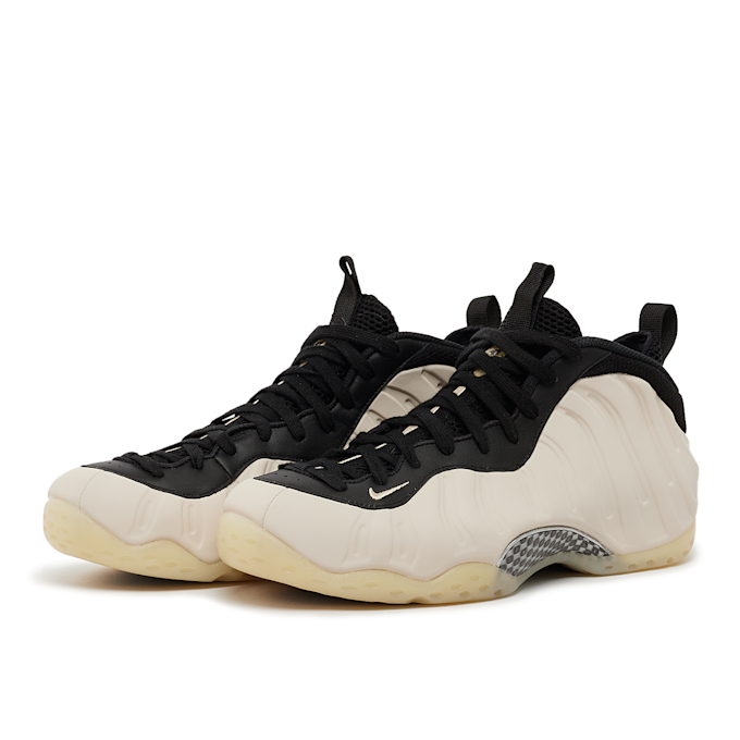 Nike Air Foamposite One "Light Orewood Brown" schwarz 83354 1
