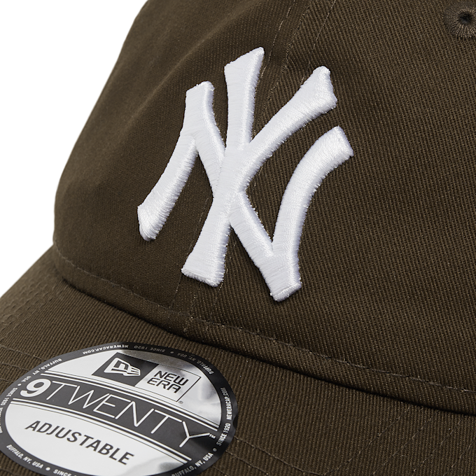 New Era League Essential 9Twenty® New York Yankees braun 83775 4