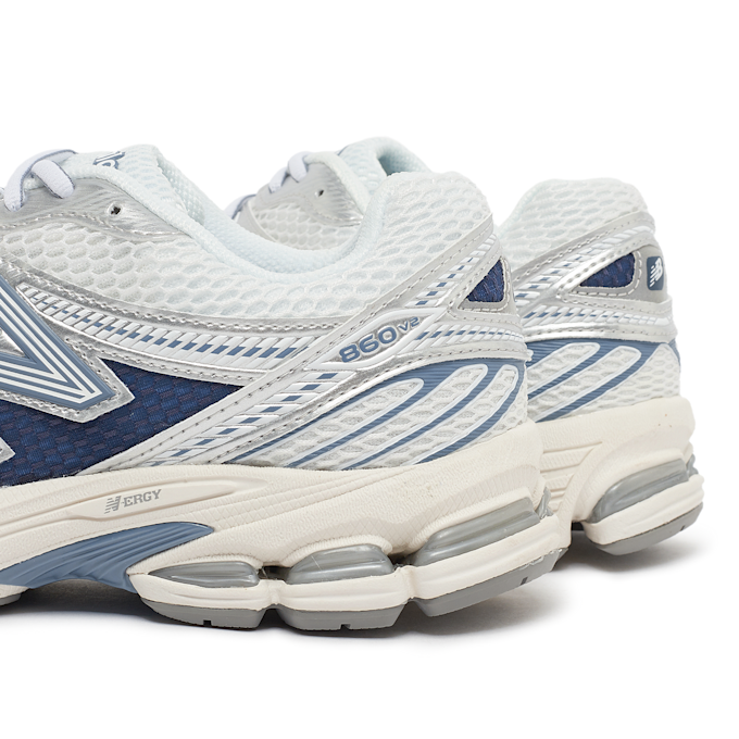 New Balance ML860GG2 "Nothern Lights Pack" white 84197 5