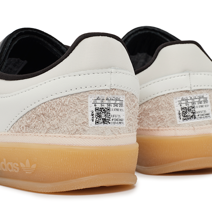 adidas Originals x Bad Bunny Wmns Gazelle Indoor white 84228 5