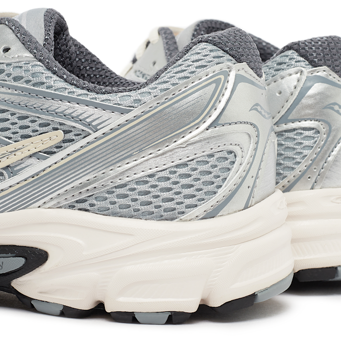 Saucony Wmns Ride Millennium zilver 84356 5