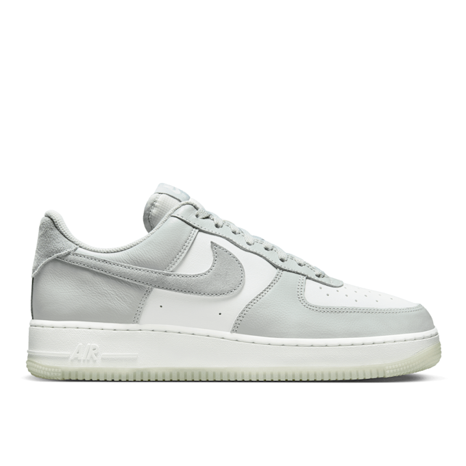 Nike Air Force 1 '07 LV8 "Light Silver" silber 84777 2