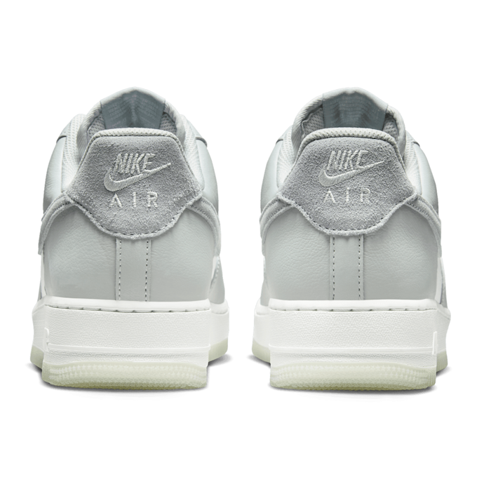Nike Air Force 1 '07 LV8 "Light Silver" silber 84777 5