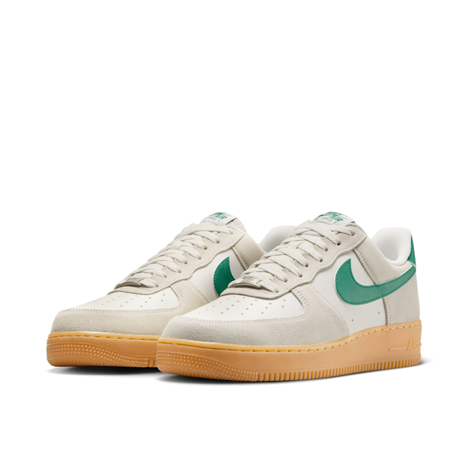 Nike Wmns Air Force 1 '07 LV8 beige 88075 1