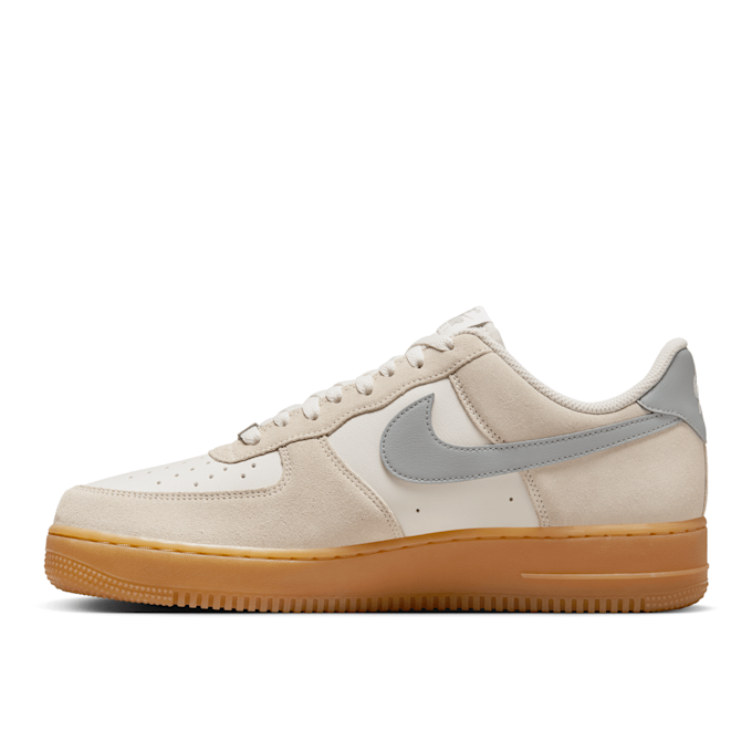 Nike Air Force 1 '07 Lv8 beige 84780 3