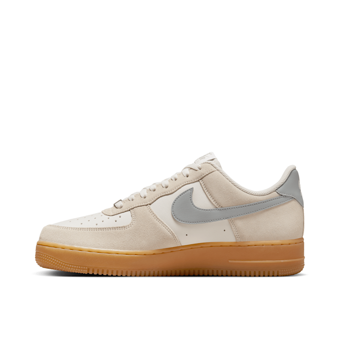 Nike Wmns Air Force 1 '07 Lv8 beige 88074 3