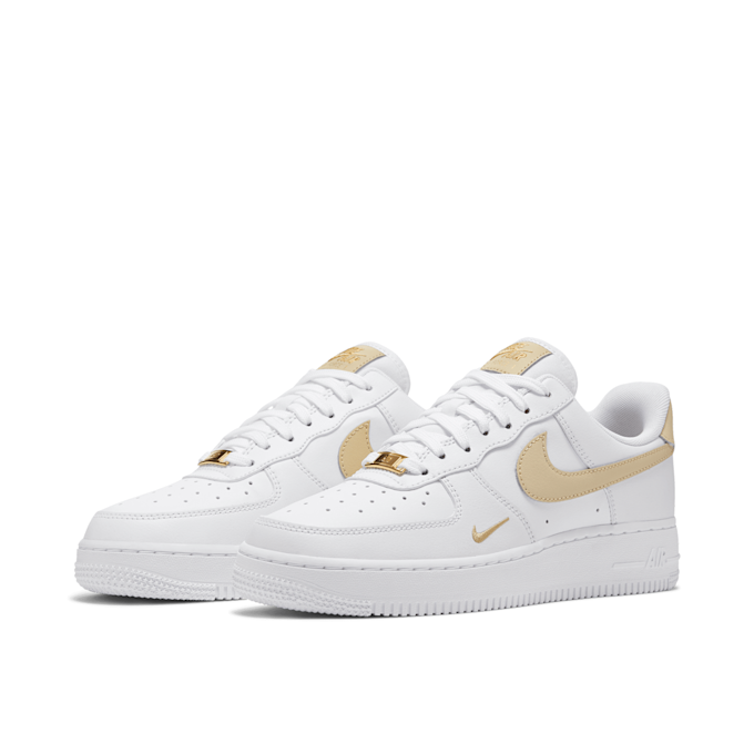 Nike Wmns Air Force Air Force 1 '07 "Essential Beige" weiß 86769 1