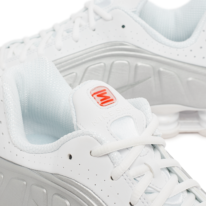 Nike Wmns Shox R4 "White Metallic" wit 89356 6
