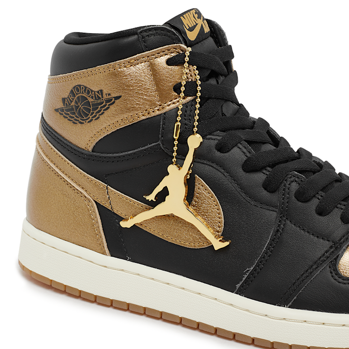 Jordan Air Jordan 1 High OG “Metallic Gold” schwarz 84824 8
