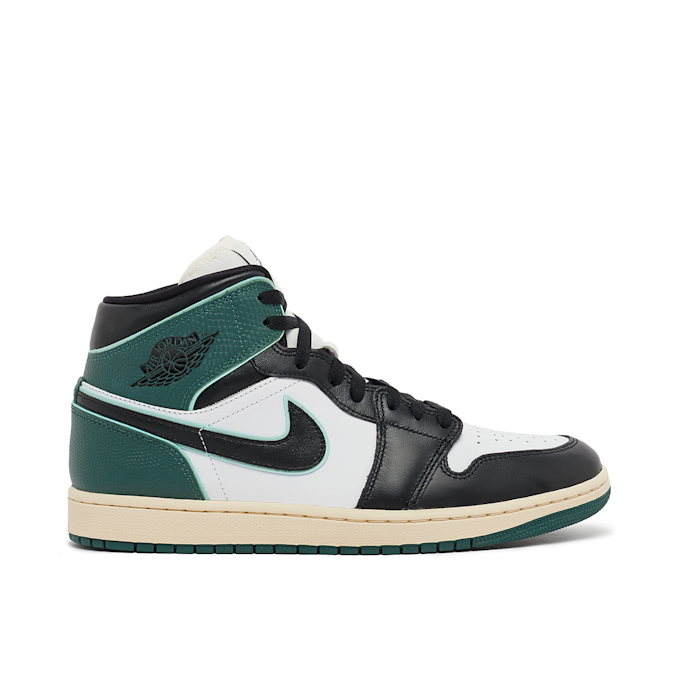 Jordan Wmns Air Jordan 1 Mid SE "Oxidized Green" green 86773 2