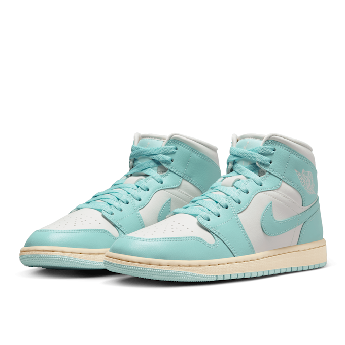 Jordan Air Jordan 1 Mid "Light Dew" blauw 84825 1