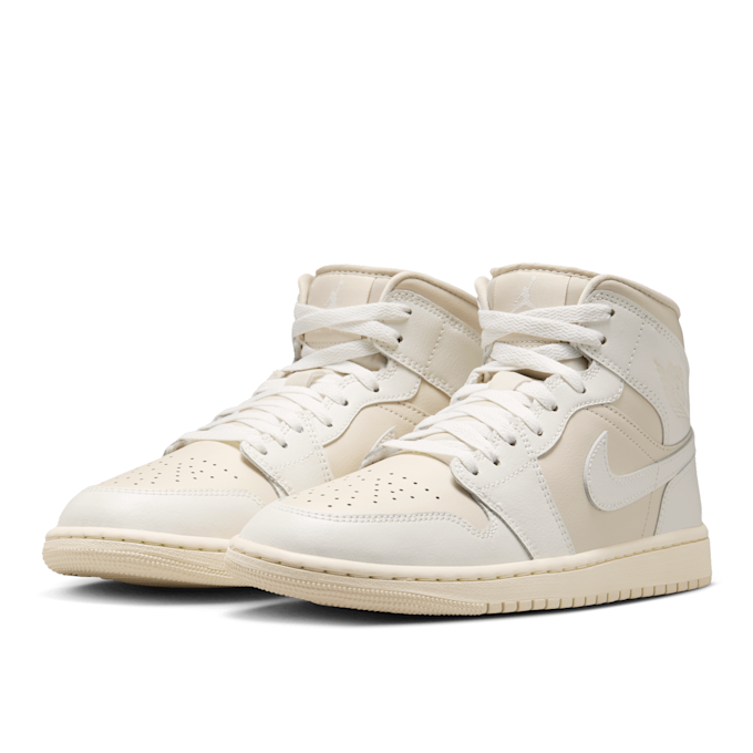 Jordan Air Jordan 1 Mid beige 84834 1