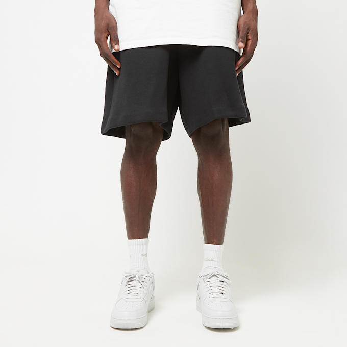 Nike Tech Fleece Shorts schwarz 88095 2