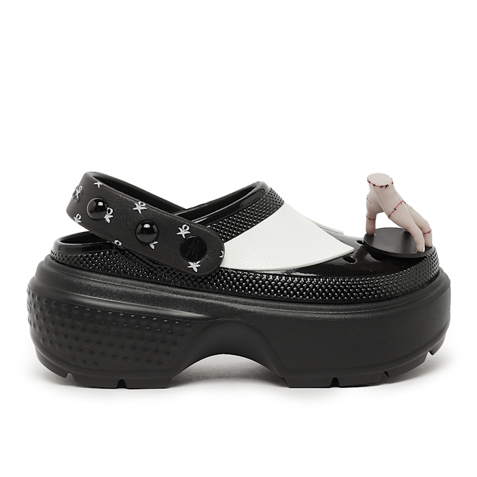 Crocs x Wednesday Stomp Clog schwarz 84933 2