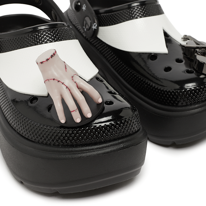 Crocs x Wednesday Stomp Clog schwarz 84933 5