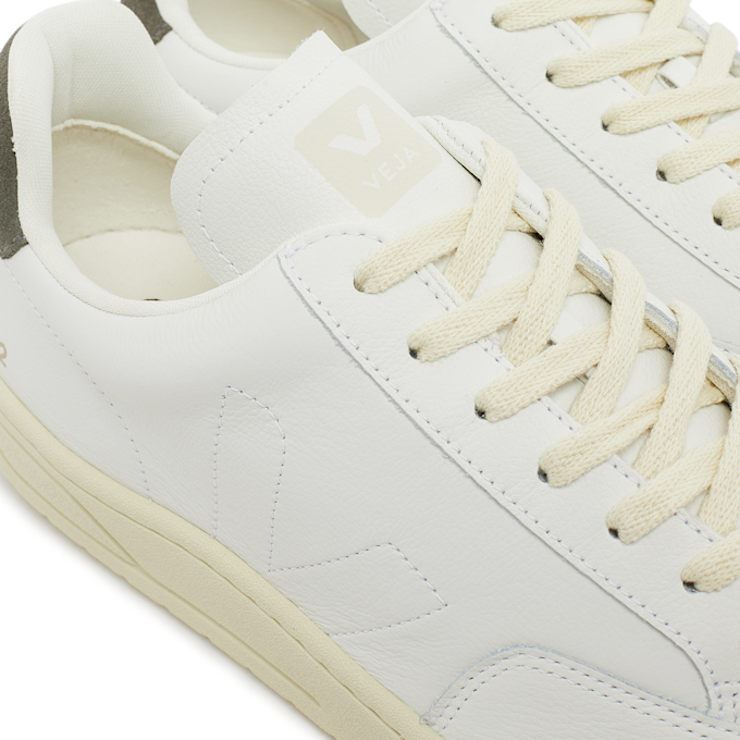 Veja V-12 Stitch white 85039 6