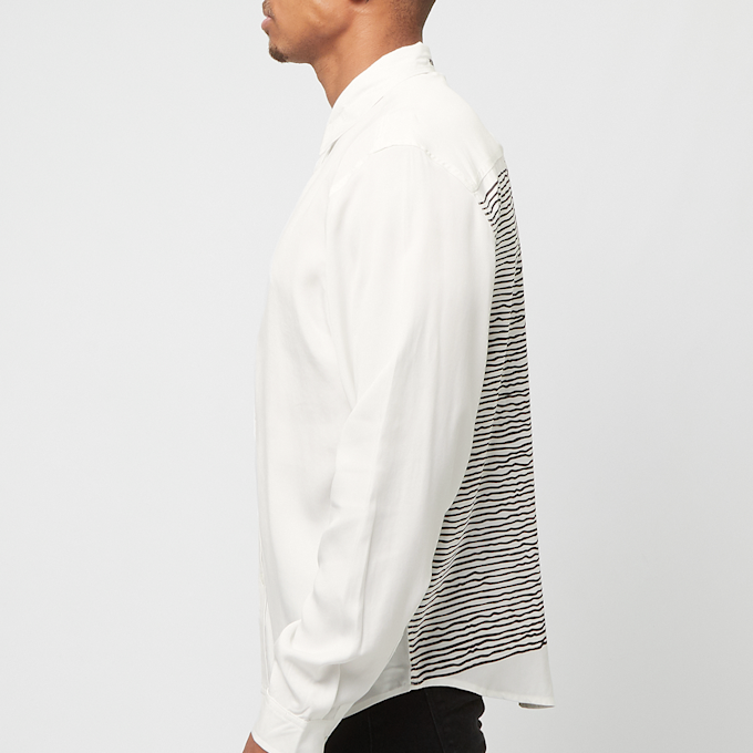 Pleasures Nothing Button Down blanc 86966 3