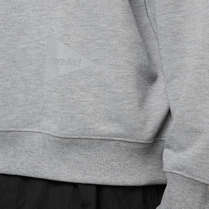 Gramicci x And Wander Print Sweatshirt gris 86969 6